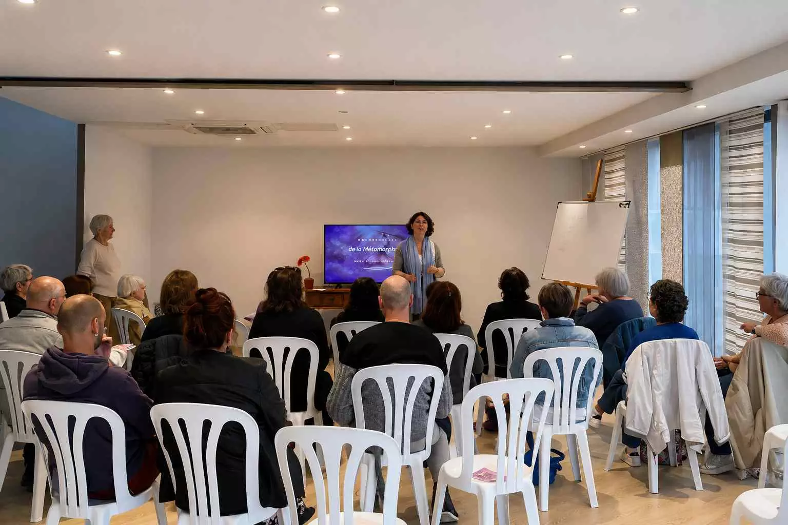 Conférence de Delphine Rago sur la numérologie de la métamorphose au Carré à Toulouges