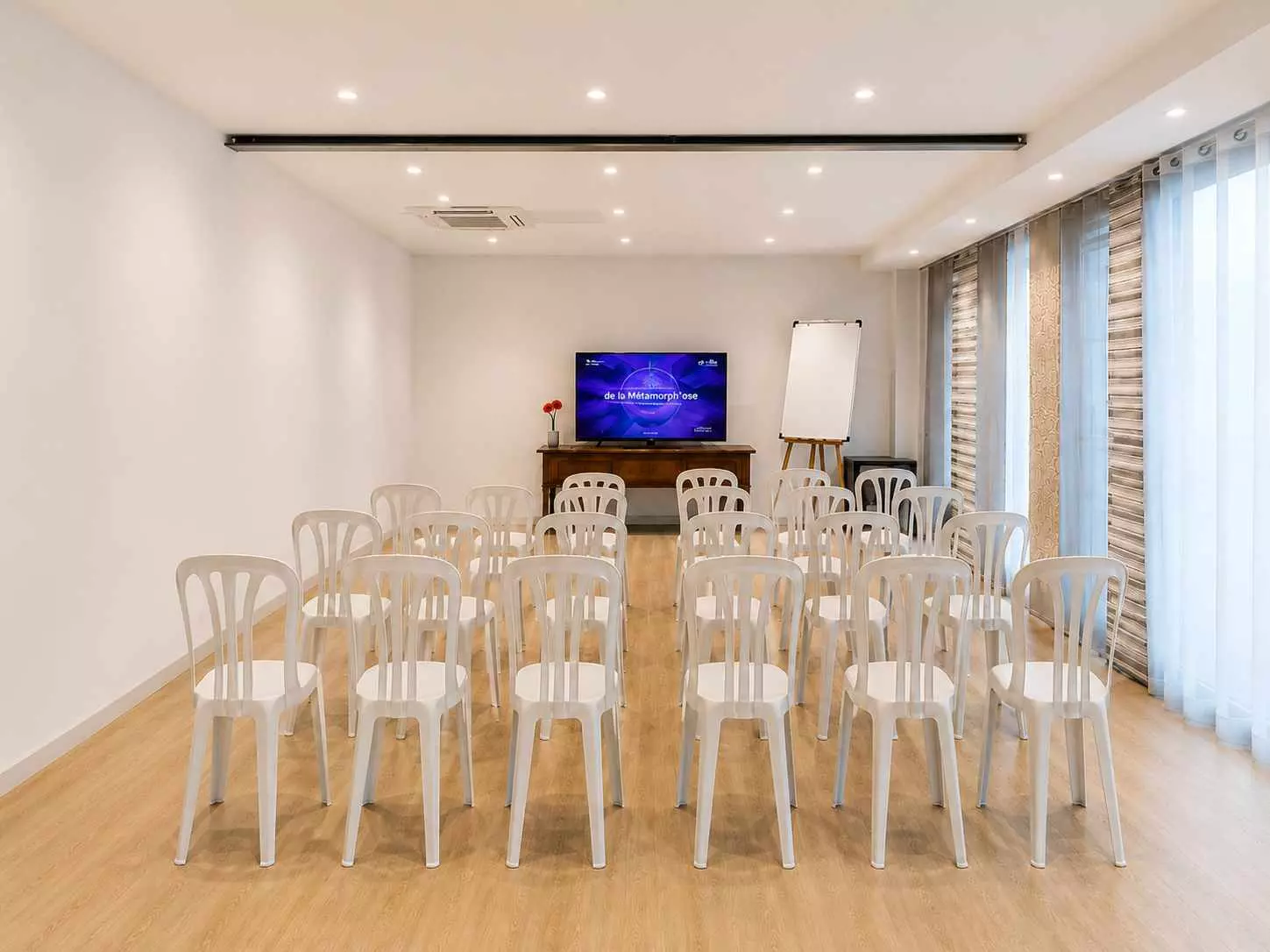 salle-conference-atelier-evenement-1448px-1086px